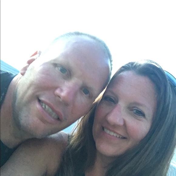 Meet your Posher, Lisa - Picture 1 of 1